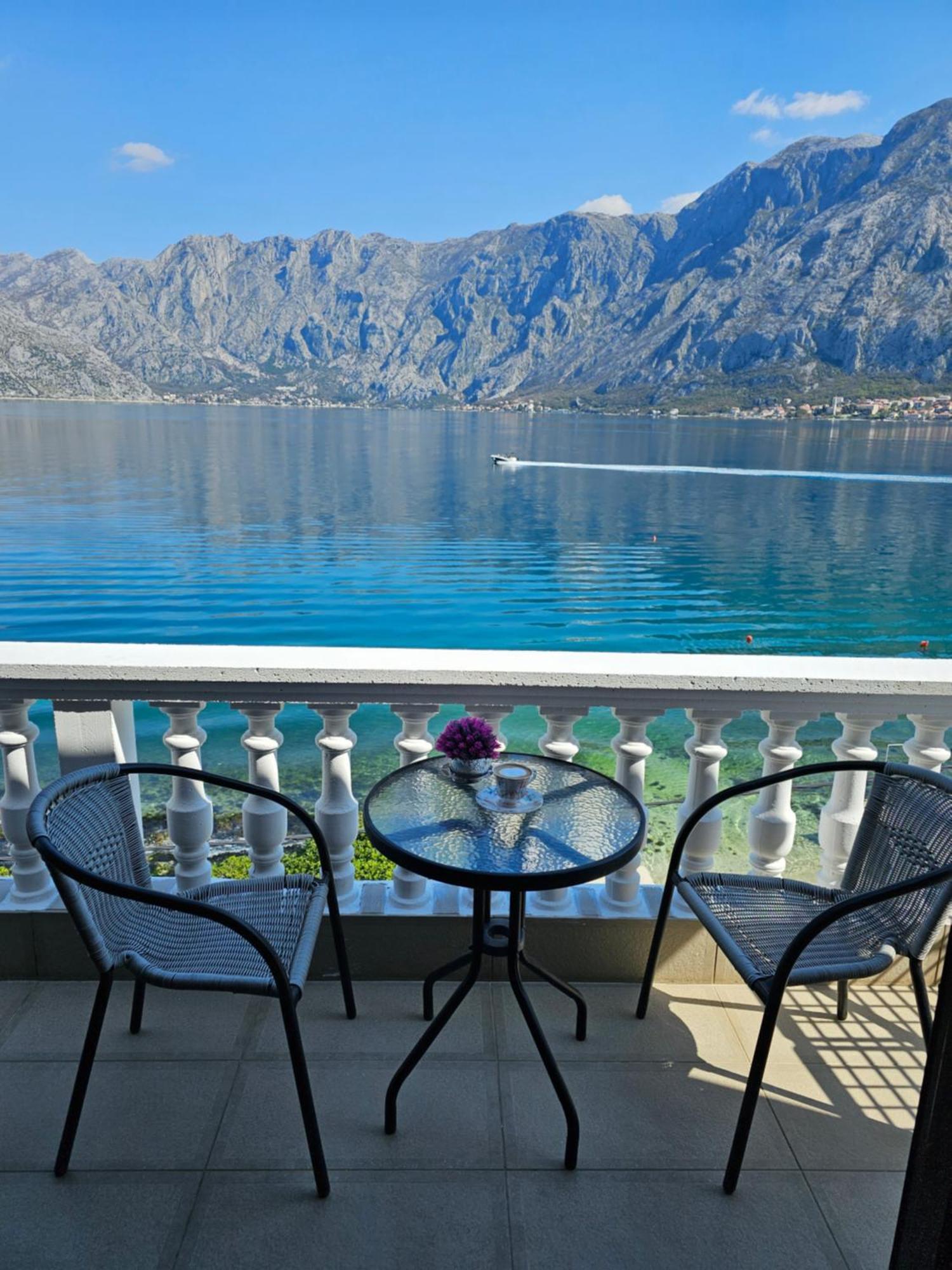 Apartments Popovic Котор Стая снимка