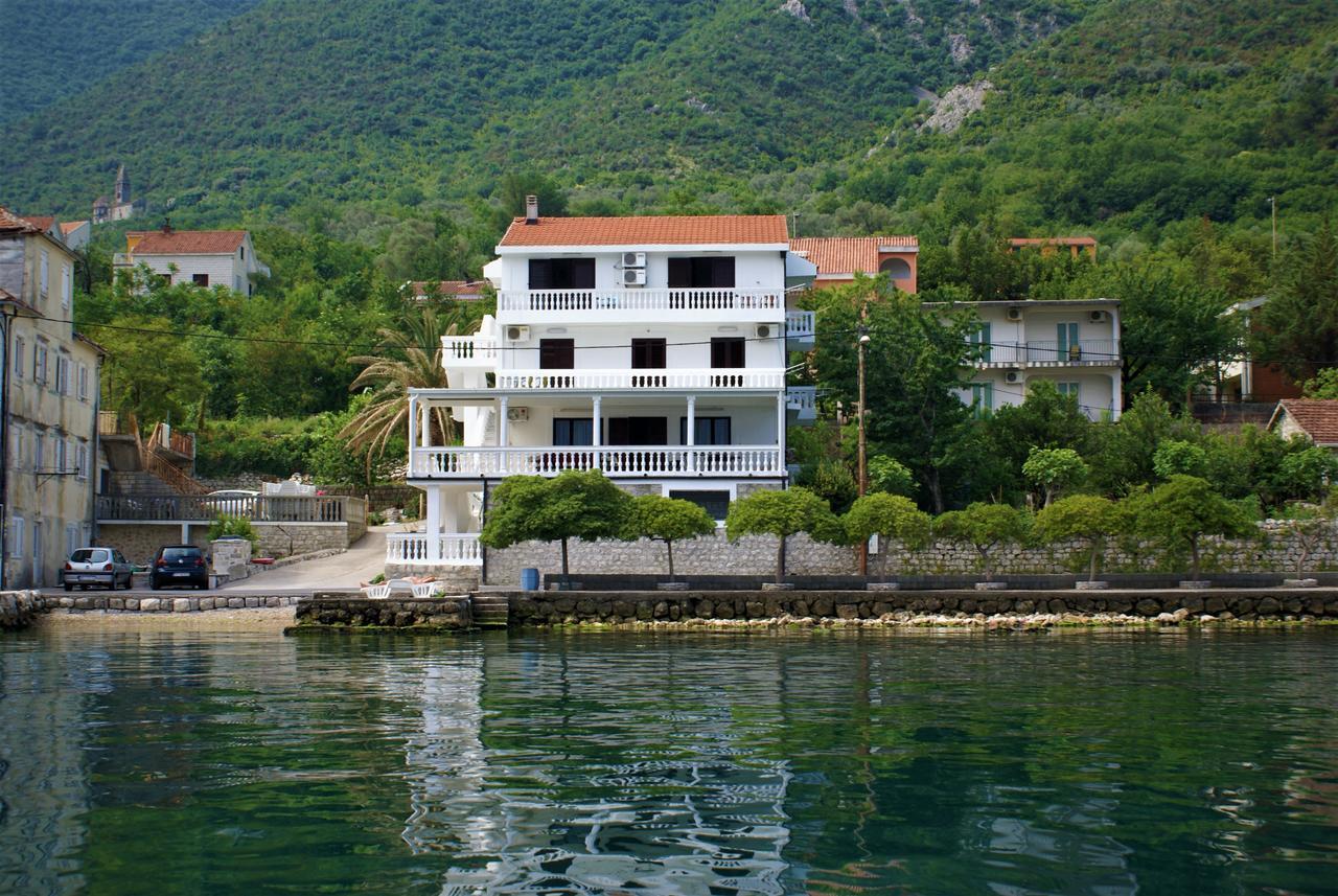 Apartments Popovic Котор Екстериор снимка